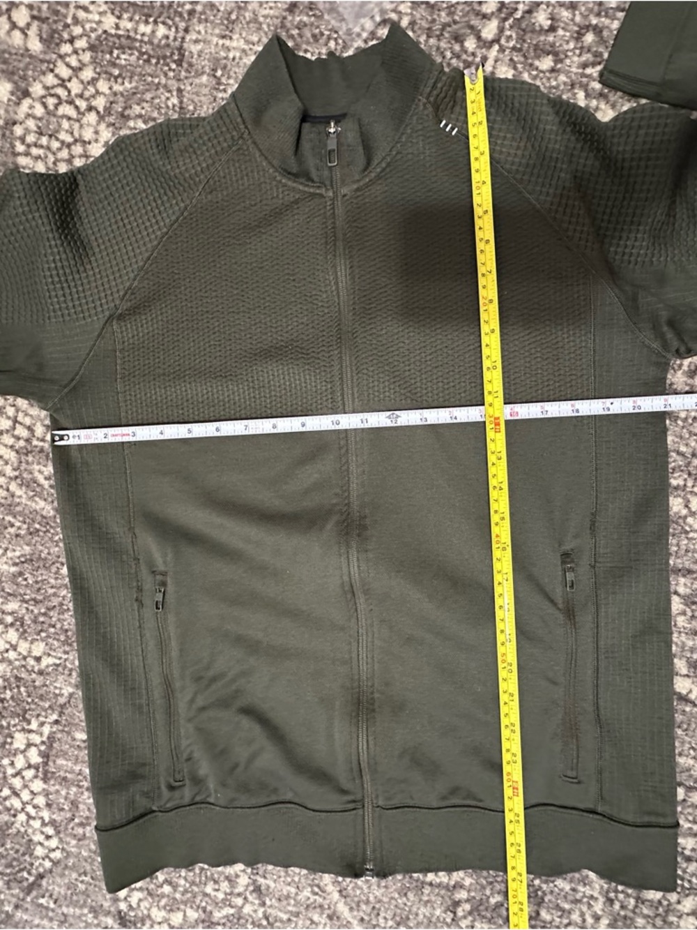 Lululemon Men’s Size XL Olive Green Engineered Warmth Full Zip Activewear Jacket - Picture 7 of 8